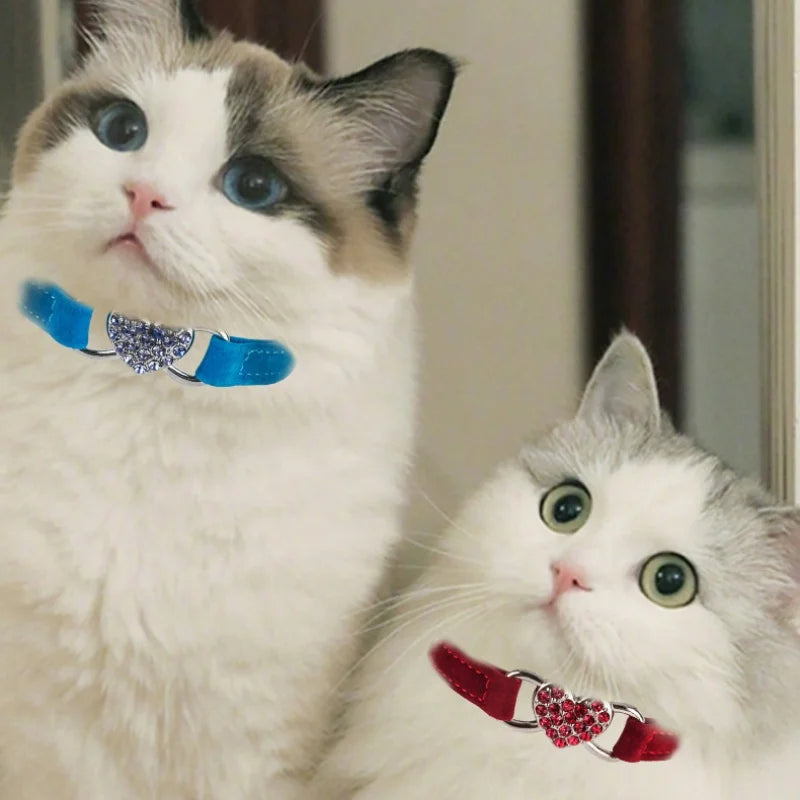 Heart shaped cat collar with adjustable elastic safety bell