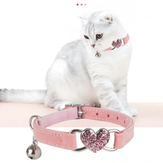 Heart shaped cat collar with adjustable elastic safety bell